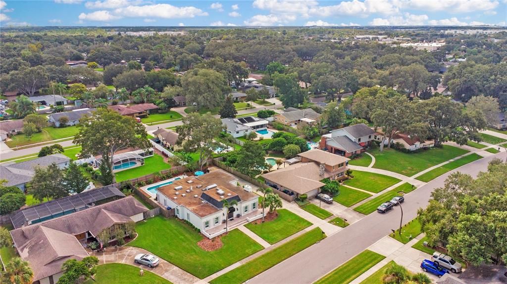 En Venta: $675,000 (3 camas, 2 baños, 2521 Pies cuadrados)