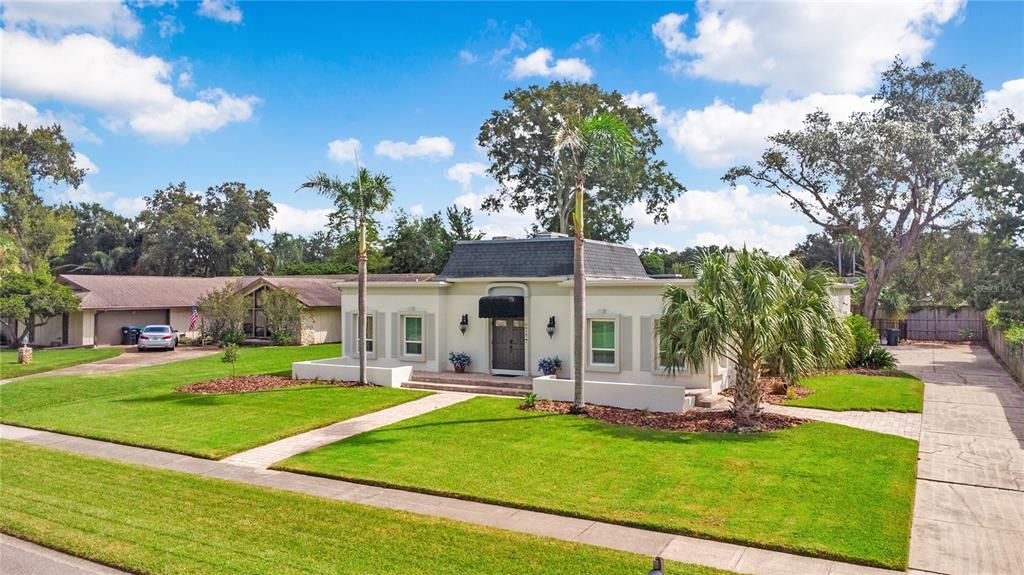 En Venta: $675,000 (3 camas, 2 baños, 2521 Pies cuadrados)