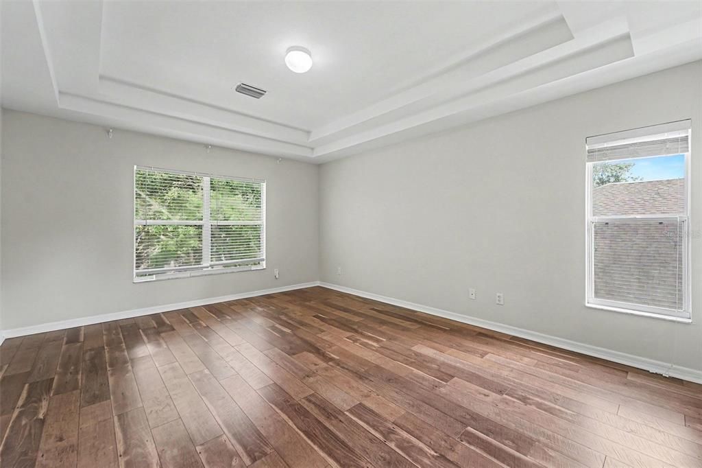 For Rent: $3,000 (4 beds, 2 baths, 2732 Square Feet)