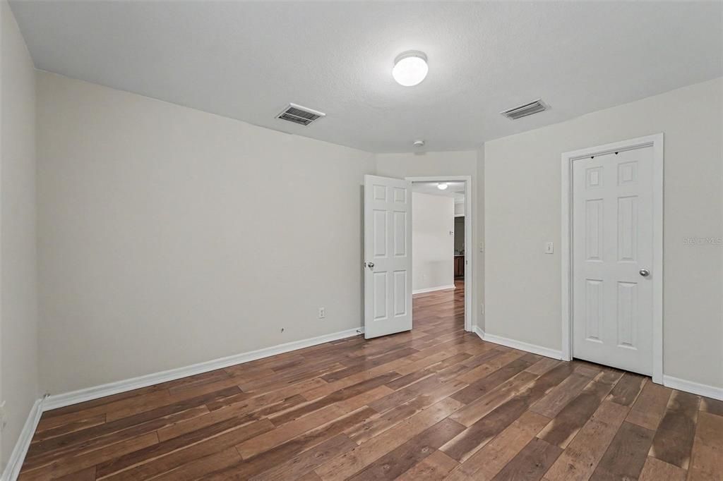 For Rent: $3,000 (4 beds, 2 baths, 2732 Square Feet)
