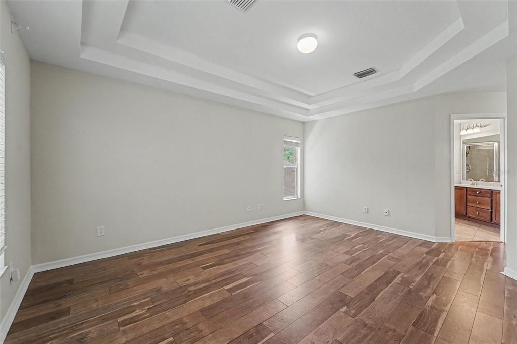 For Rent: $3,000 (4 beds, 2 baths, 2732 Square Feet)