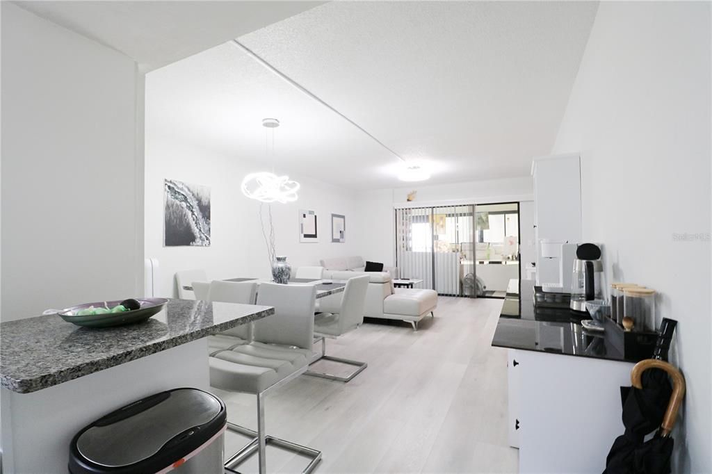 En Venta: $124,900 (2 camas, 2 baños, 994 Pies cuadrados)