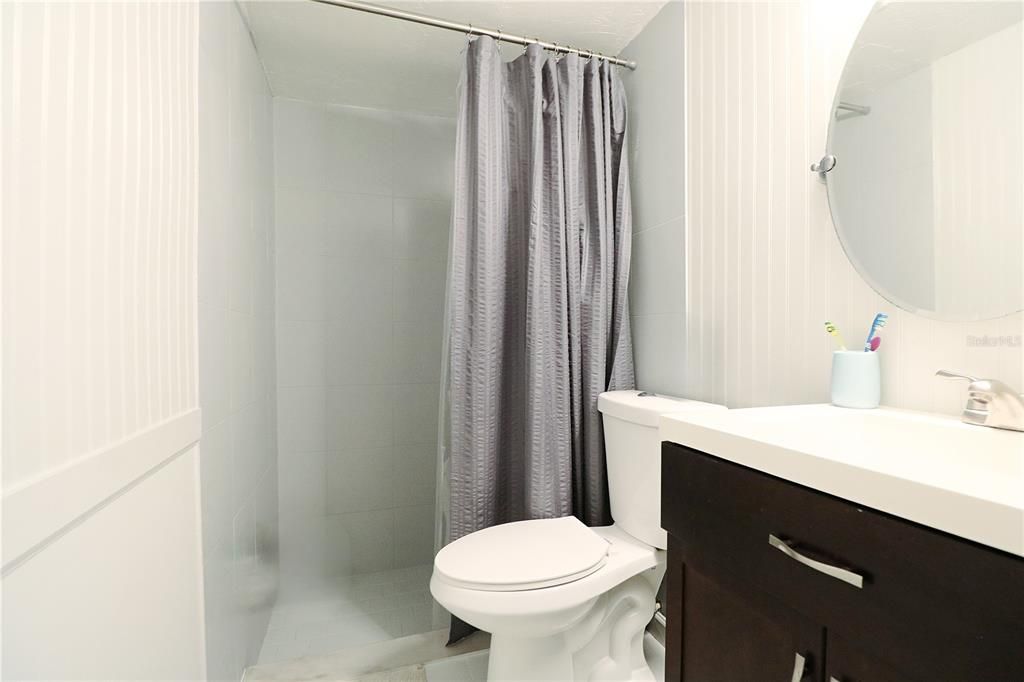 En Venta: $124,900 (2 camas, 2 baños, 994 Pies cuadrados)