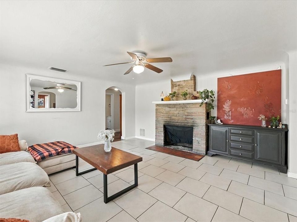 For Sale: $429,500 (3 beds, 2 baths, 1441 Square Feet)