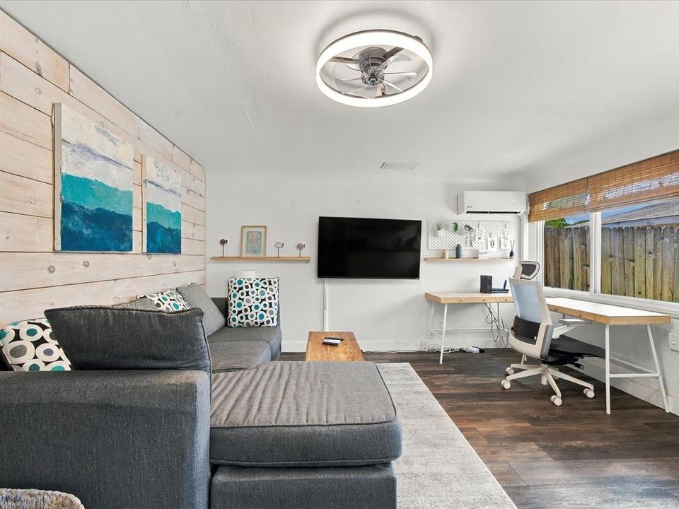 For Sale: $429,500 (3 beds, 2 baths, 1441 Square Feet)