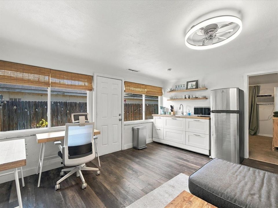 For Sale: $429,500 (3 beds, 2 baths, 1441 Square Feet)