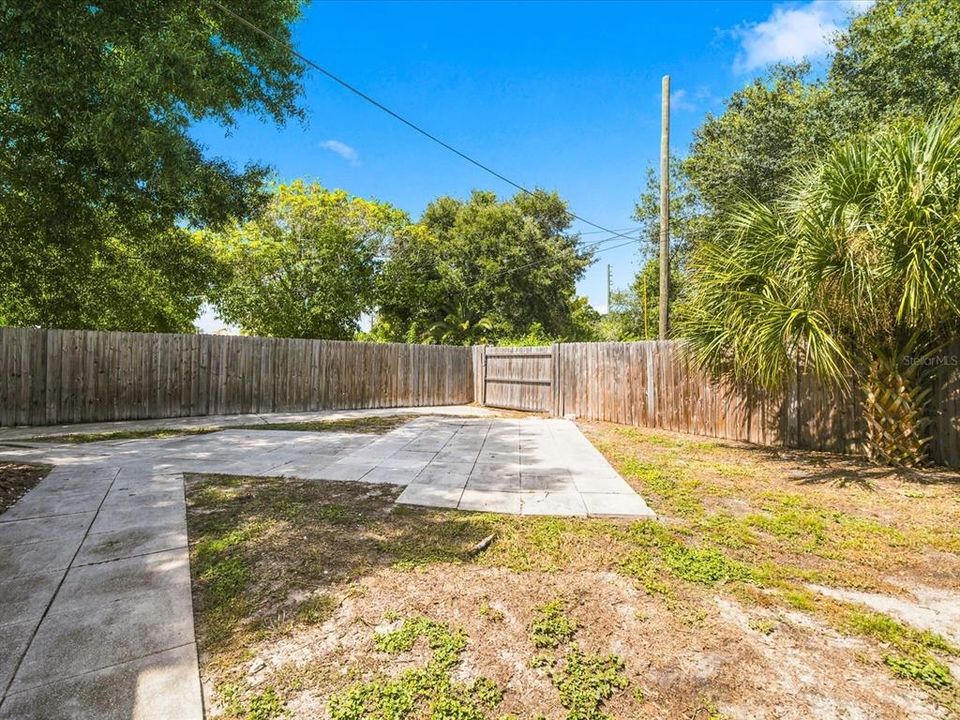 For Sale: $429,500 (3 beds, 2 baths, 1441 Square Feet)