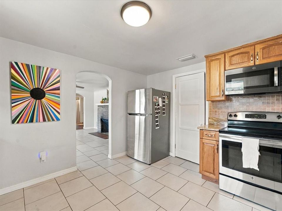 For Sale: $429,500 (3 beds, 2 baths, 1441 Square Feet)