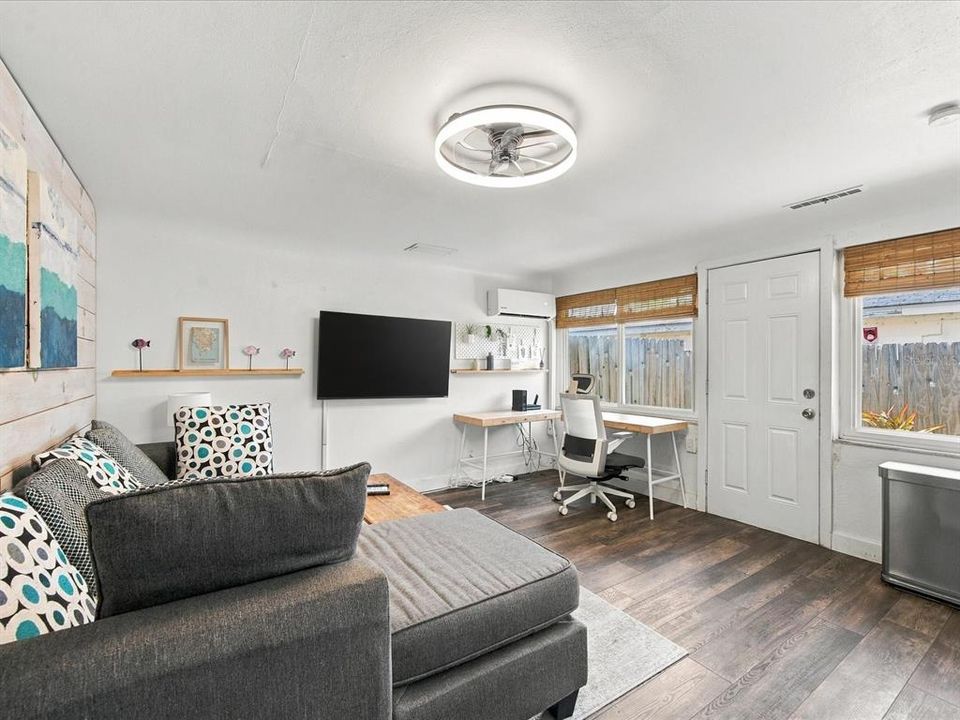 For Sale: $429,500 (3 beds, 2 baths, 1441 Square Feet)