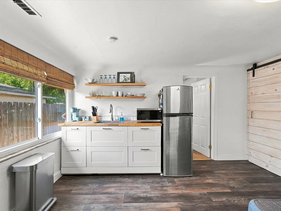 For Sale: $429,500 (3 beds, 2 baths, 1441 Square Feet)