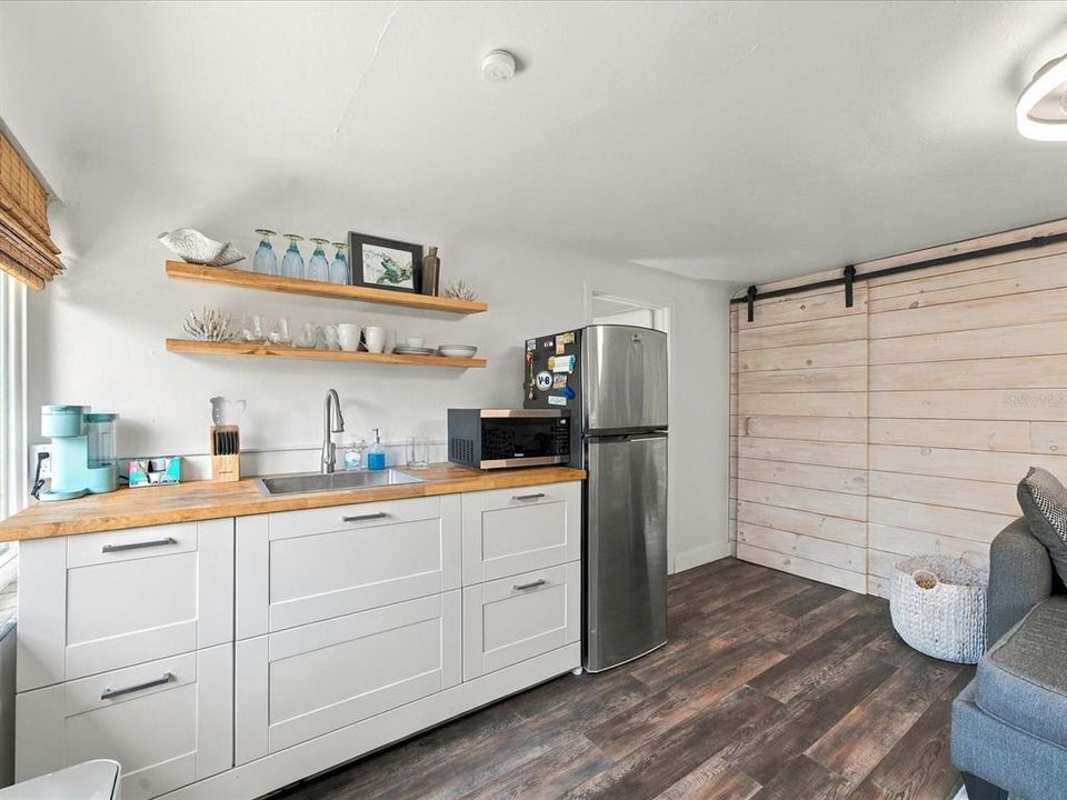 For Sale: $429,500 (3 beds, 2 baths, 1441 Square Feet)