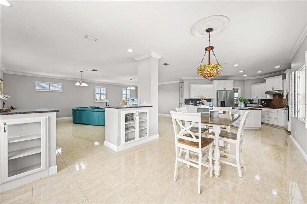 For Sale: $1,650,000 (6 beds, 3 baths, 6218 Square Feet)