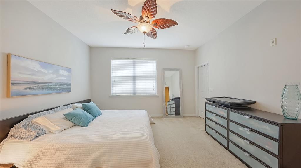For Sale: $384,900 (3 beds, 2 baths, 1714 Square Feet)