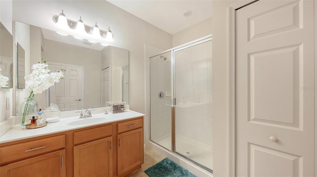 For Sale: $384,900 (3 beds, 2 baths, 1714 Square Feet)