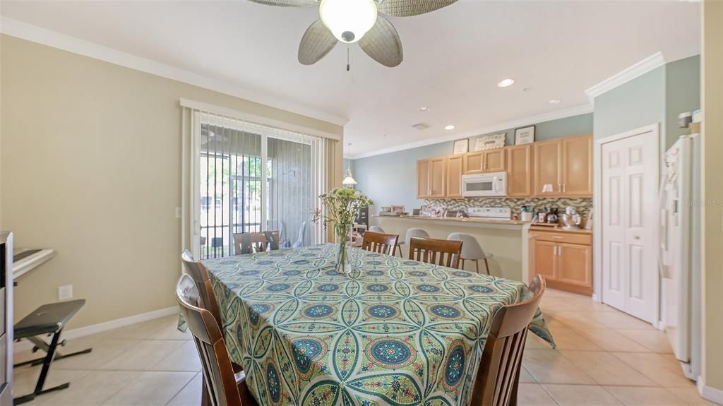 For Sale: $384,900 (3 beds, 2 baths, 1714 Square Feet)