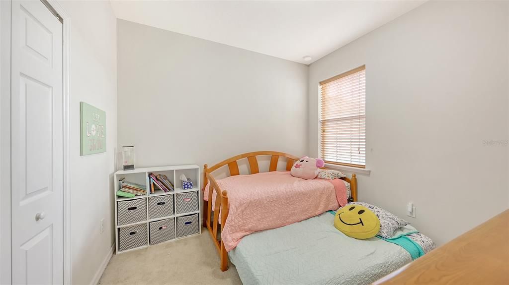 For Sale: $384,900 (3 beds, 2 baths, 1714 Square Feet)