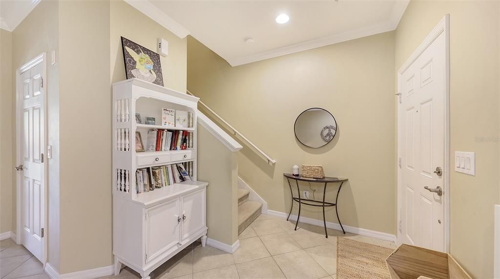 For Sale: $384,900 (3 beds, 2 baths, 1714 Square Feet)