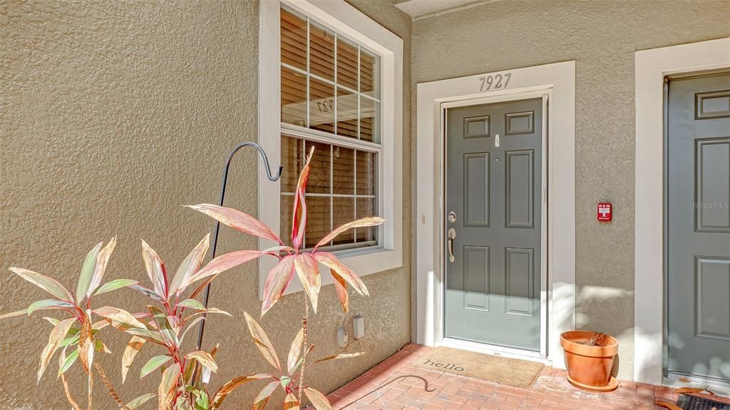 For Sale: $384,900 (3 beds, 2 baths, 1714 Square Feet)