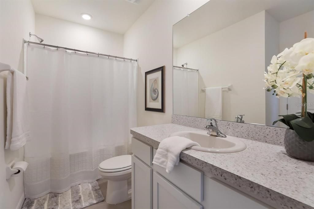 For Sale: $365,000 (3 beds, 2 baths, 1758 Square Feet)
