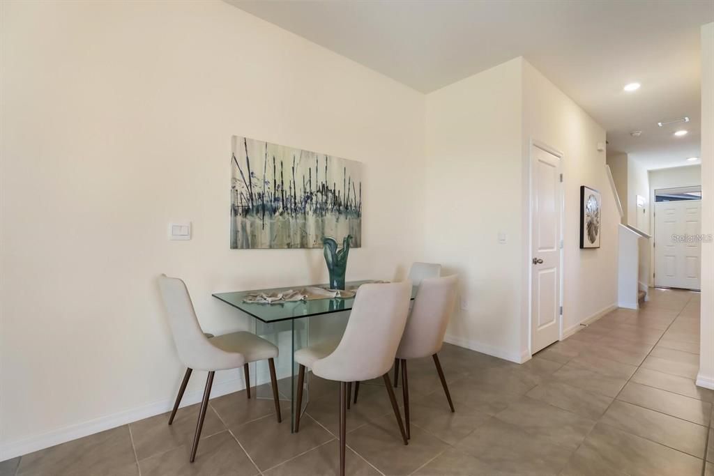 For Sale: $365,000 (3 beds, 2 baths, 1758 Square Feet)