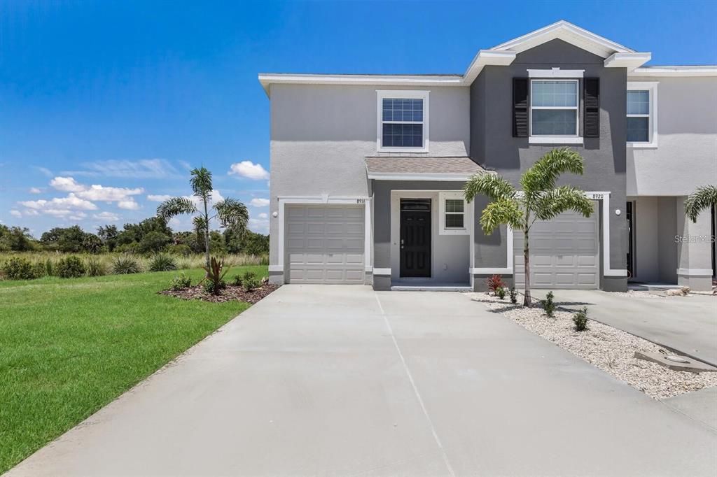For Sale: $365,000 (3 beds, 2 baths, 1758 Square Feet)
