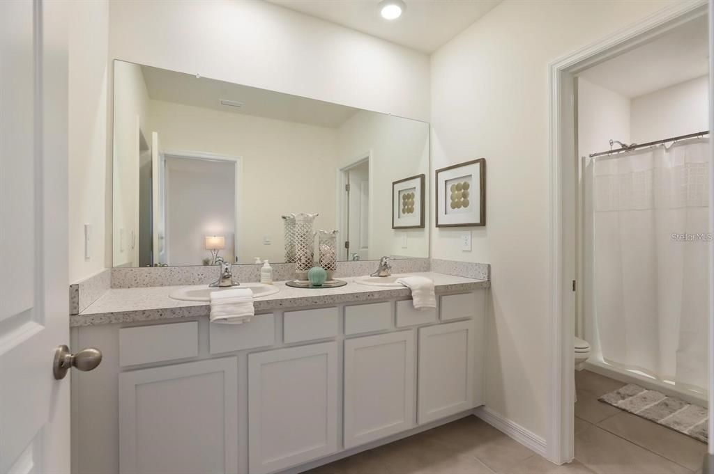 For Sale: $365,000 (3 beds, 2 baths, 1758 Square Feet)