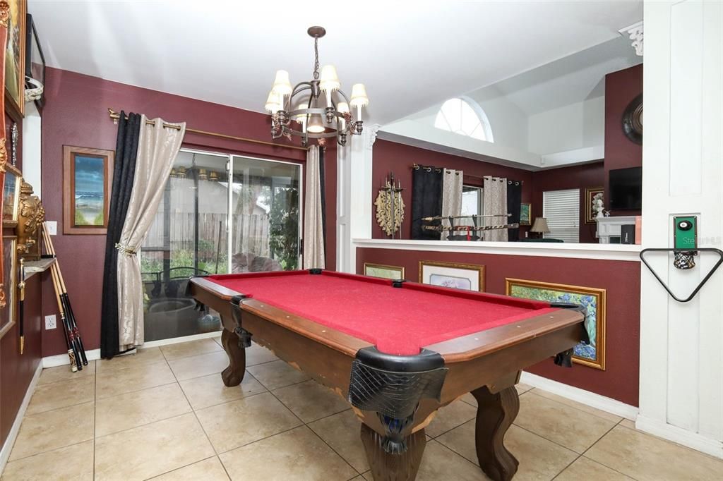 На продажу: $415,000 (3 спален, 2 ванн, 1912 Квадратных фут)
