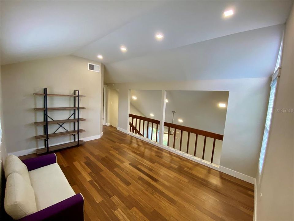 В аренду: $2,950 (3 спален, 2 ванн, 1276 Квадратных фут)