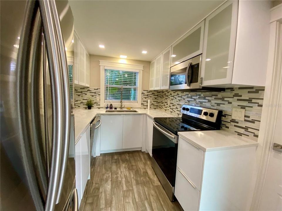 В аренду: $2,950 (3 спален, 2 ванн, 1276 Квадратных фут)