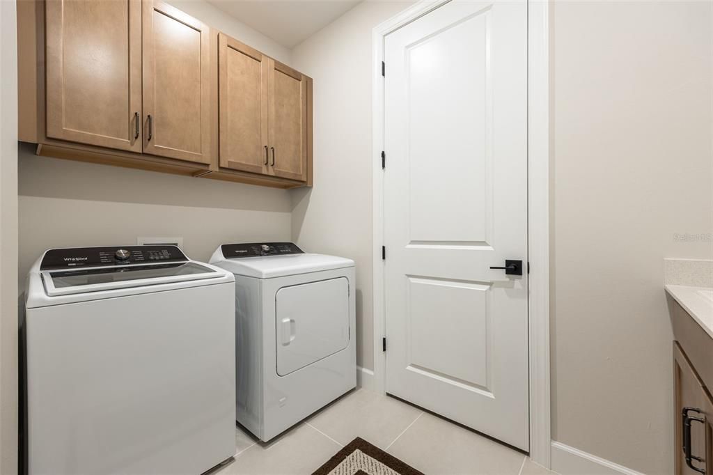 For Sale: $649,000 (3 beds, 2 baths, 2084 Square Feet)