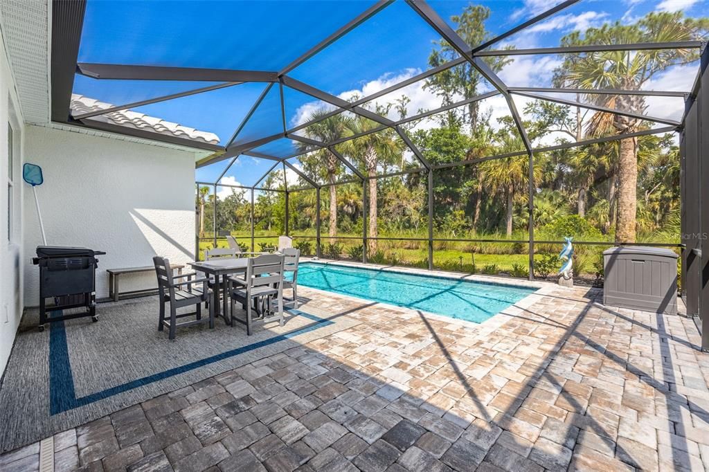 For Sale: $649,000 (3 beds, 2 baths, 2084 Square Feet)