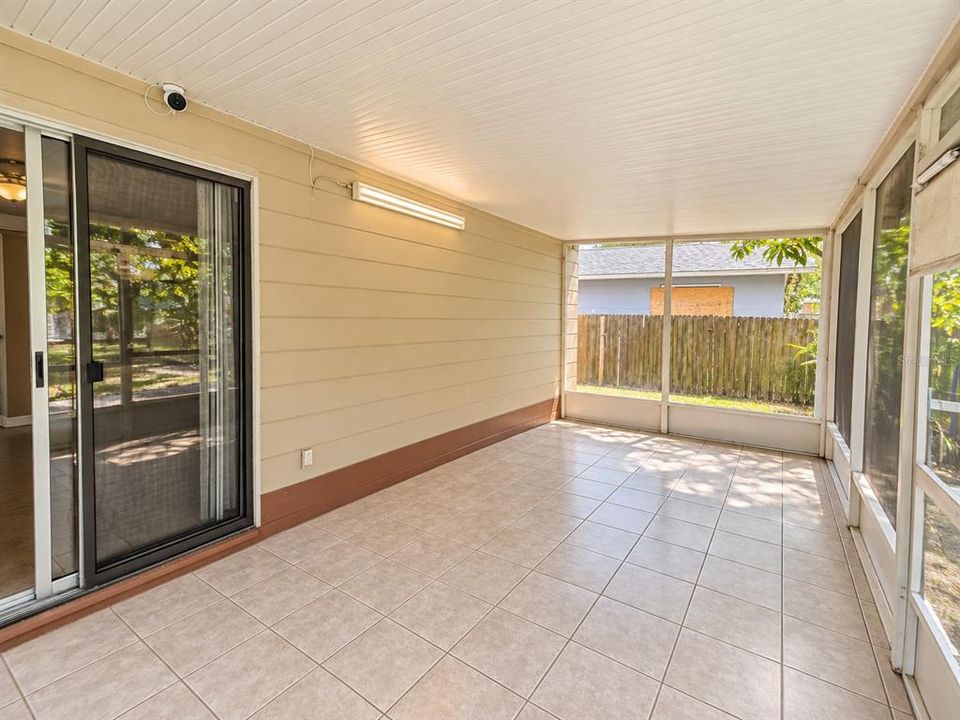 For Sale: $275,000 (3 beds, 2 baths, 1440 Square Feet)