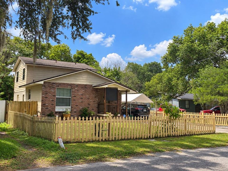 For Sale: $275,000 (3 beds, 2 baths, 1440 Square Feet)