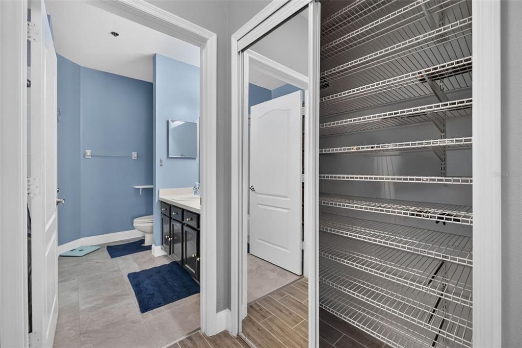 На продажу: $215,000 (3 спален, 3 ванн, 1405 Квадратных фут)