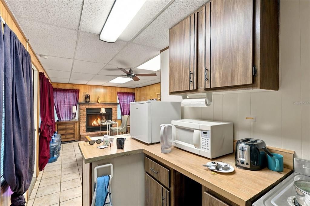 For Sale: $385,000 (4 beds, 2 baths, 1968 Square Feet)