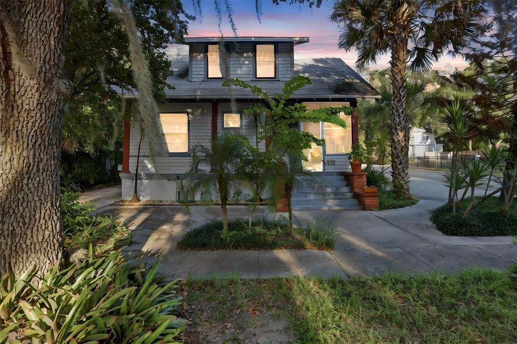 For Sale: $385,000 (4 beds, 2 baths, 1968 Square Feet)