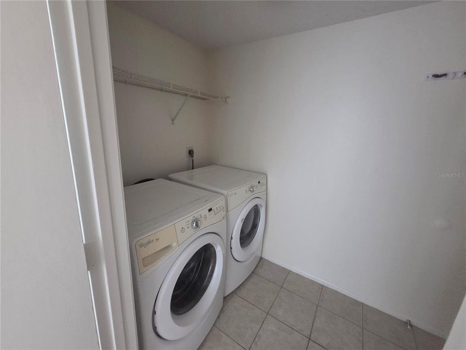 For Rent: $1,600 (2 beds, 2 baths, 982 Square Feet)