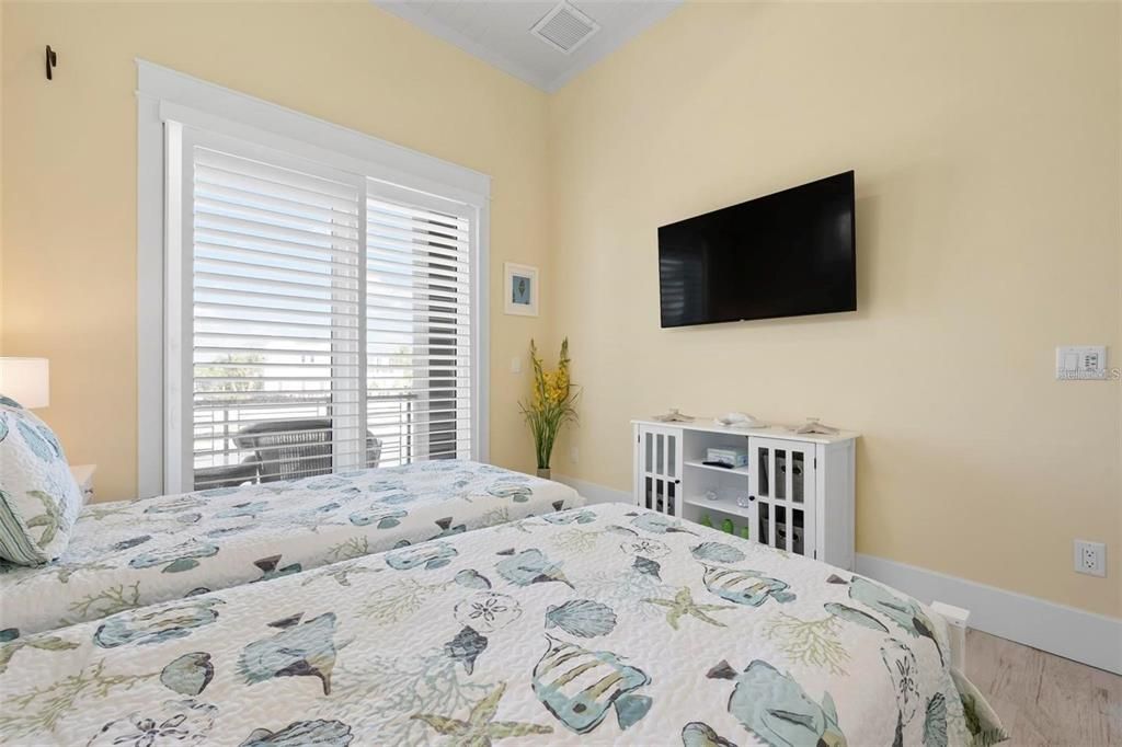 For Sale: $7,445,000 (4 beds, 3 baths, 3722 Square Feet)