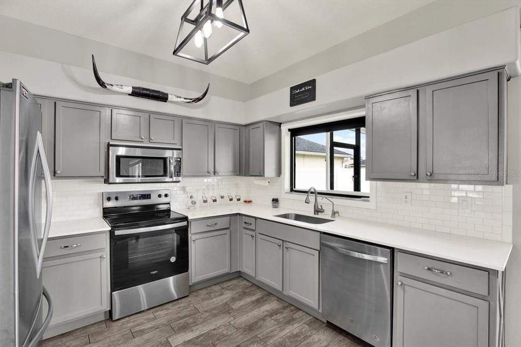 En Venta: $359,900 (3 camas, 2 baños, 1745 Pies cuadrados)