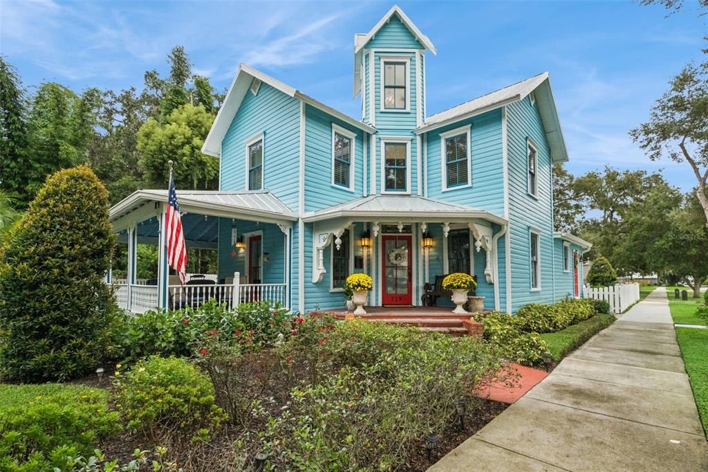 For Rent: $3,500 (4 beds, 4 baths, 2536 Square Feet)