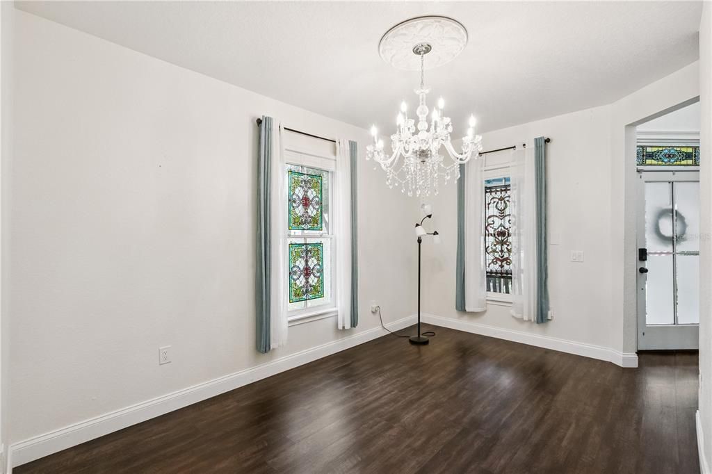 For Rent: $3,500 (4 beds, 4 baths, 2536 Square Feet)