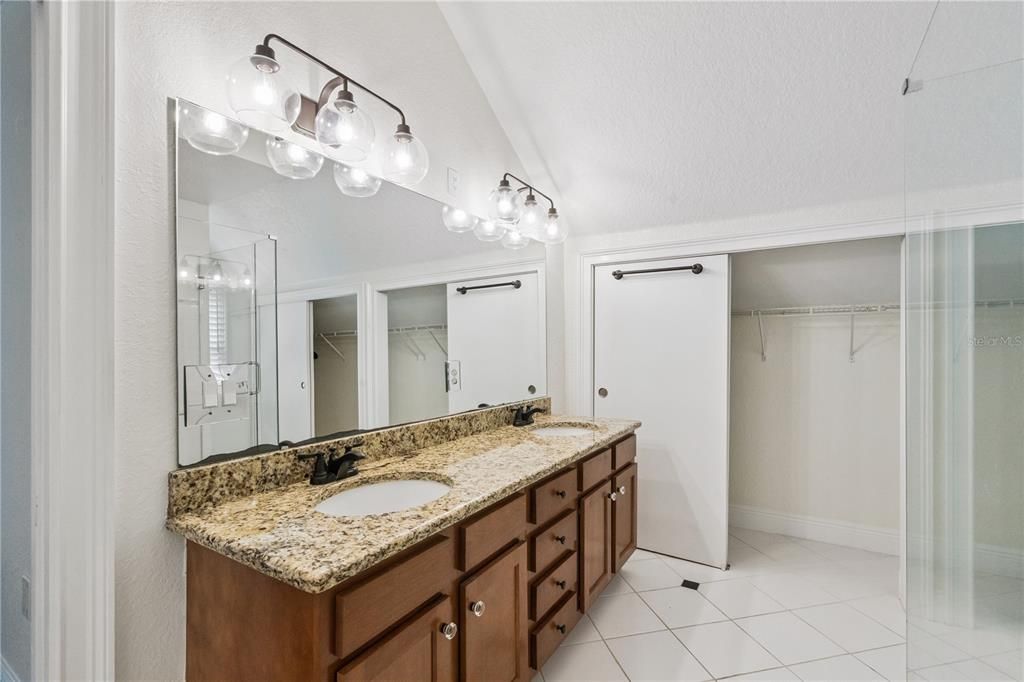 For Rent: $3,500 (4 beds, 4 baths, 2536 Square Feet)