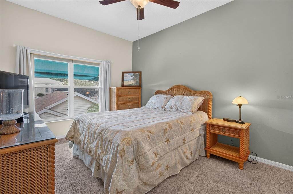 For Sale: $321,000 (3 beds, 2 baths, 1450 Square Feet)