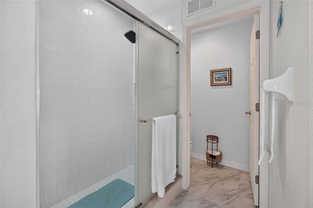 For Sale: $321,000 (3 beds, 2 baths, 1450 Square Feet)