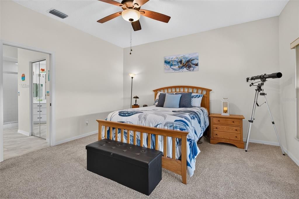 For Sale: $321,000 (3 beds, 2 baths, 1450 Square Feet)