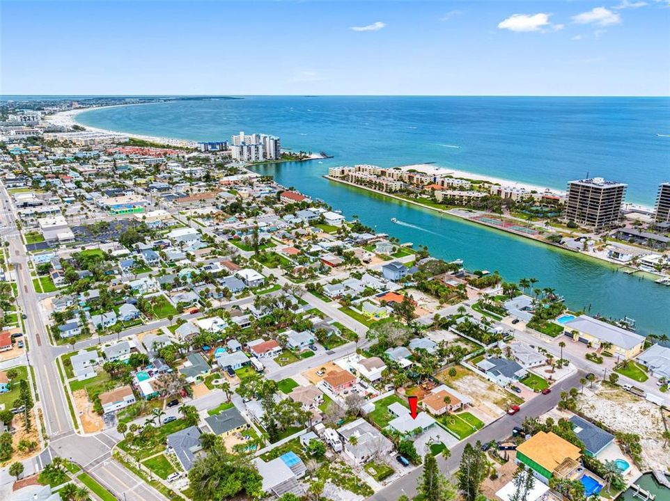 На продажу: $449,000 (3 спален, 2 ванн, 1407 Квадратных фут)