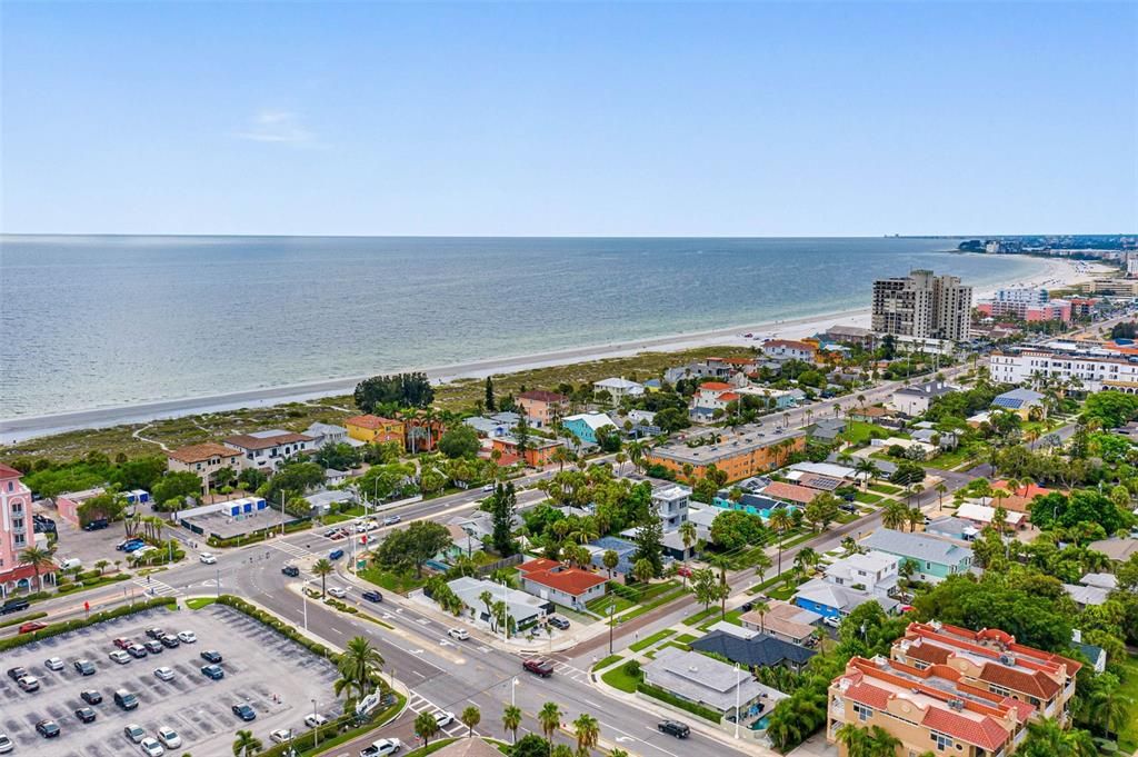 На продажу: $449,000 (3 спален, 2 ванн, 1407 Квадратных фут)