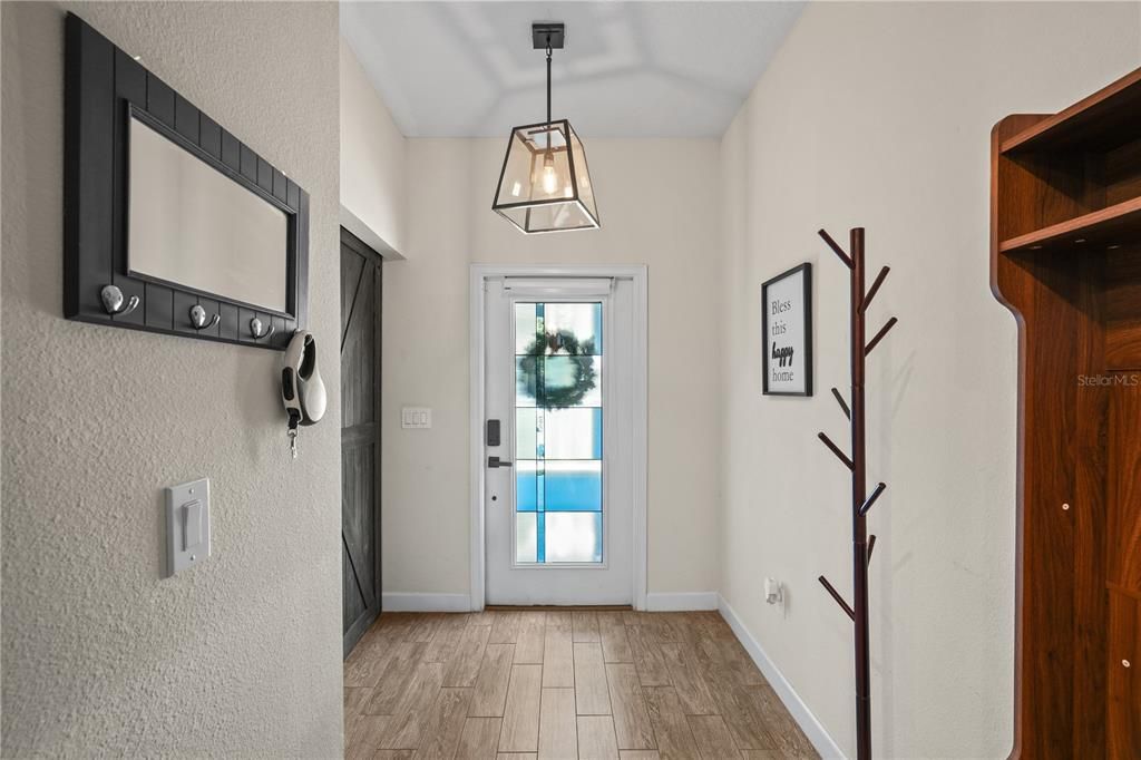 For Sale: $540,000 (3 beds, 2 baths, 2089 Square Feet)
