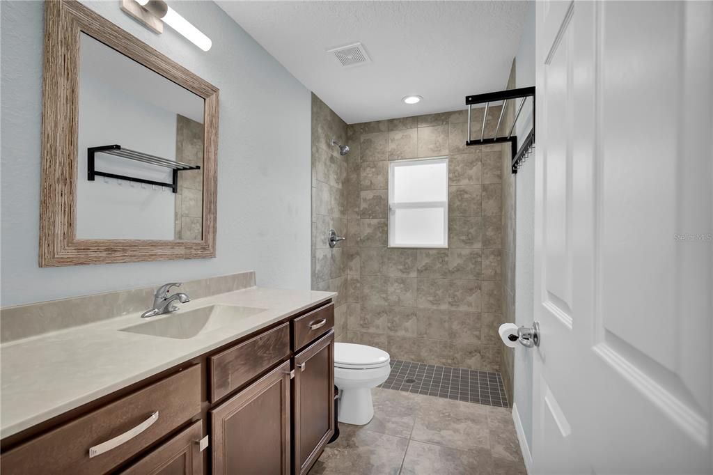 For Sale: $309,990 (3 beds, 2 baths, 1705 Square Feet)