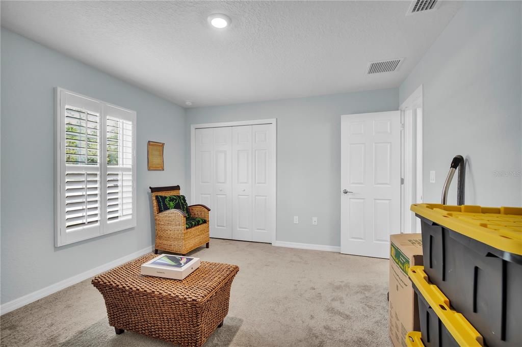 For Sale: $309,990 (3 beds, 2 baths, 1705 Square Feet)